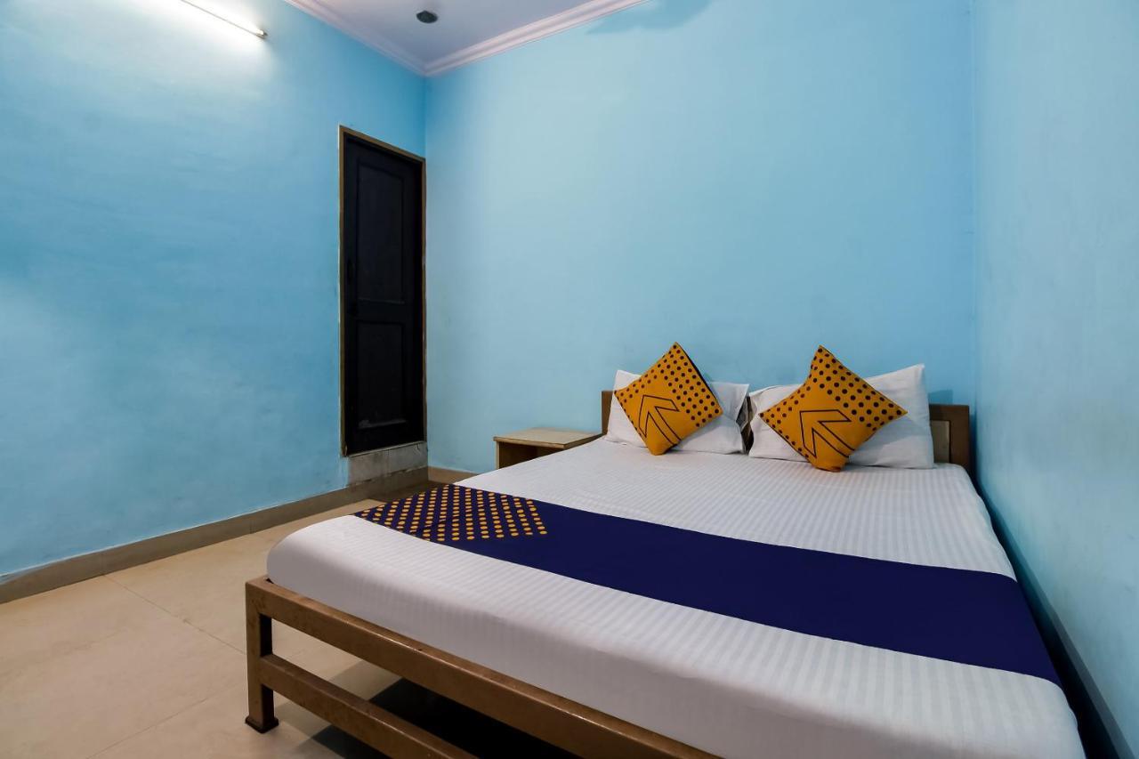 Spot On 40972 Hotel Gurubaksh Rampur  Luaran gambar